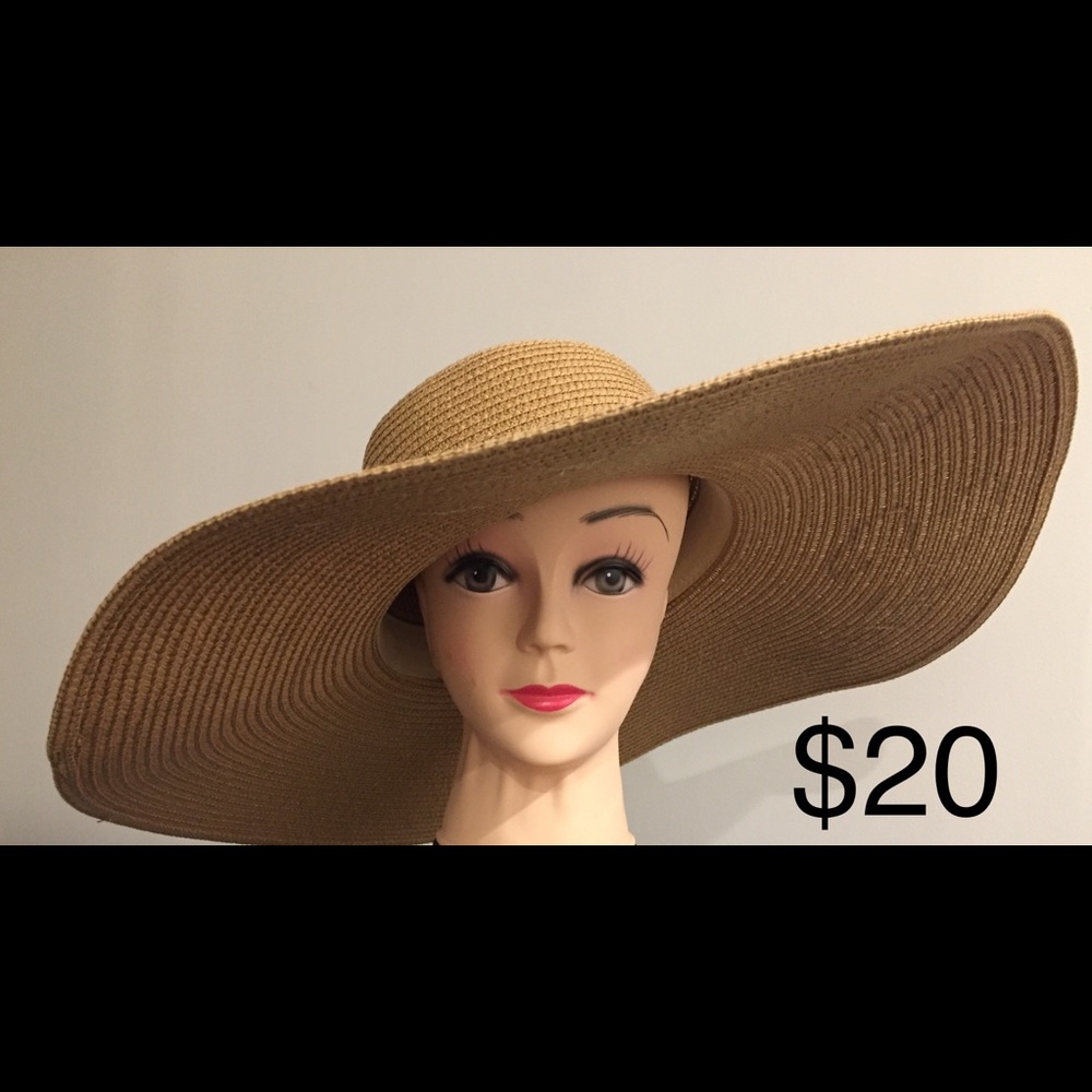 New Big Beautiful Elegant Ladies Beach Straw Hat